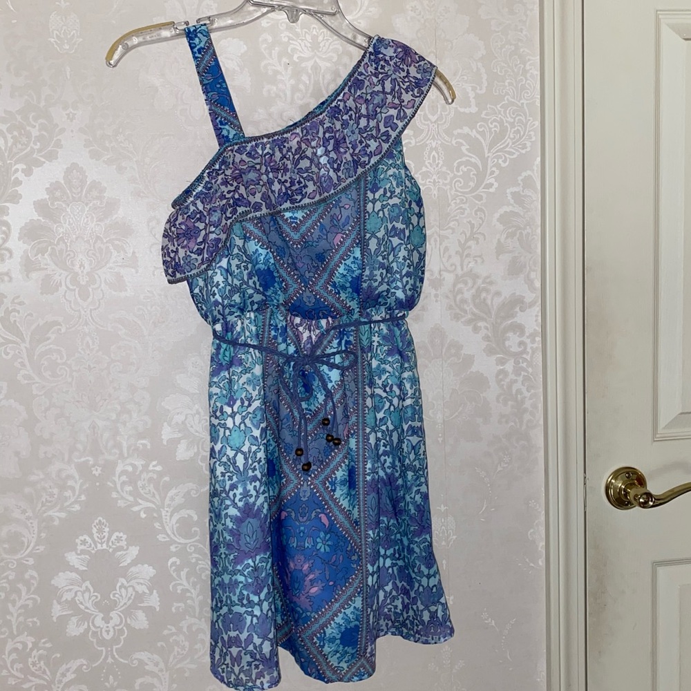 Xtraordinary dress